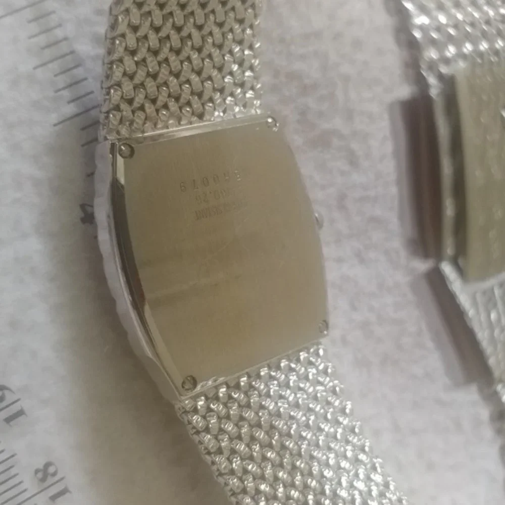 Vintage Waltham silver quartz watch time piece - Picture 6 of 9